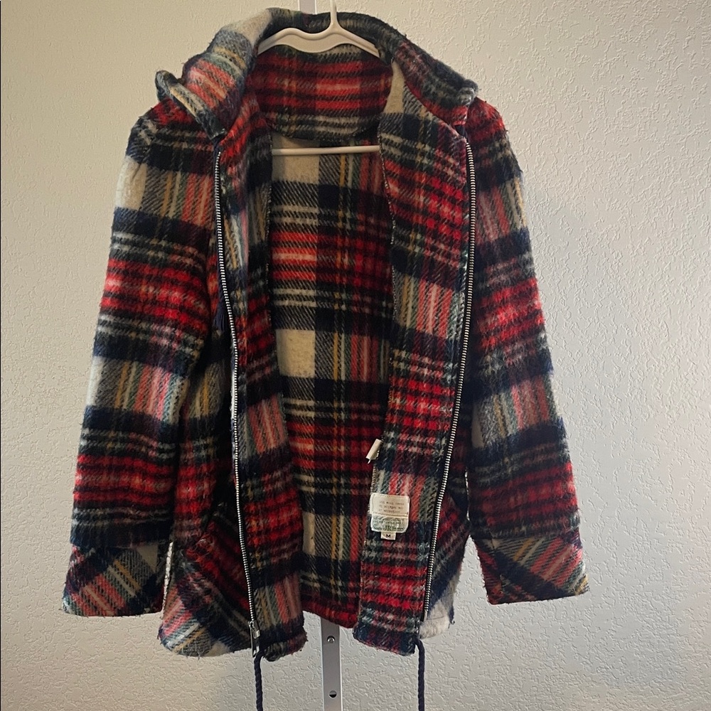 Cozy Plaid Teddy‎ Jacket in Red and Black - Picture 4 of 6